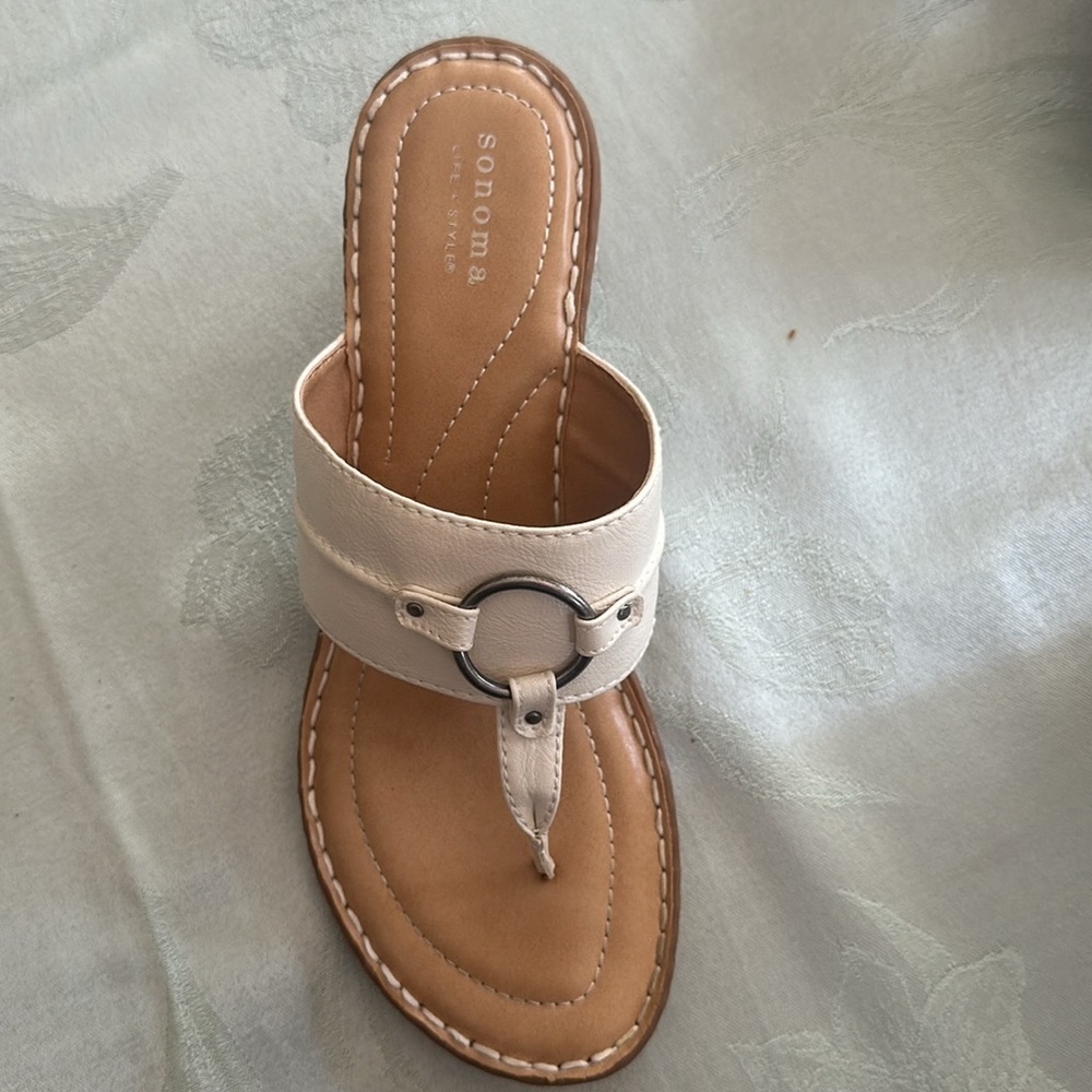 Sandals - Picture 3 of 5